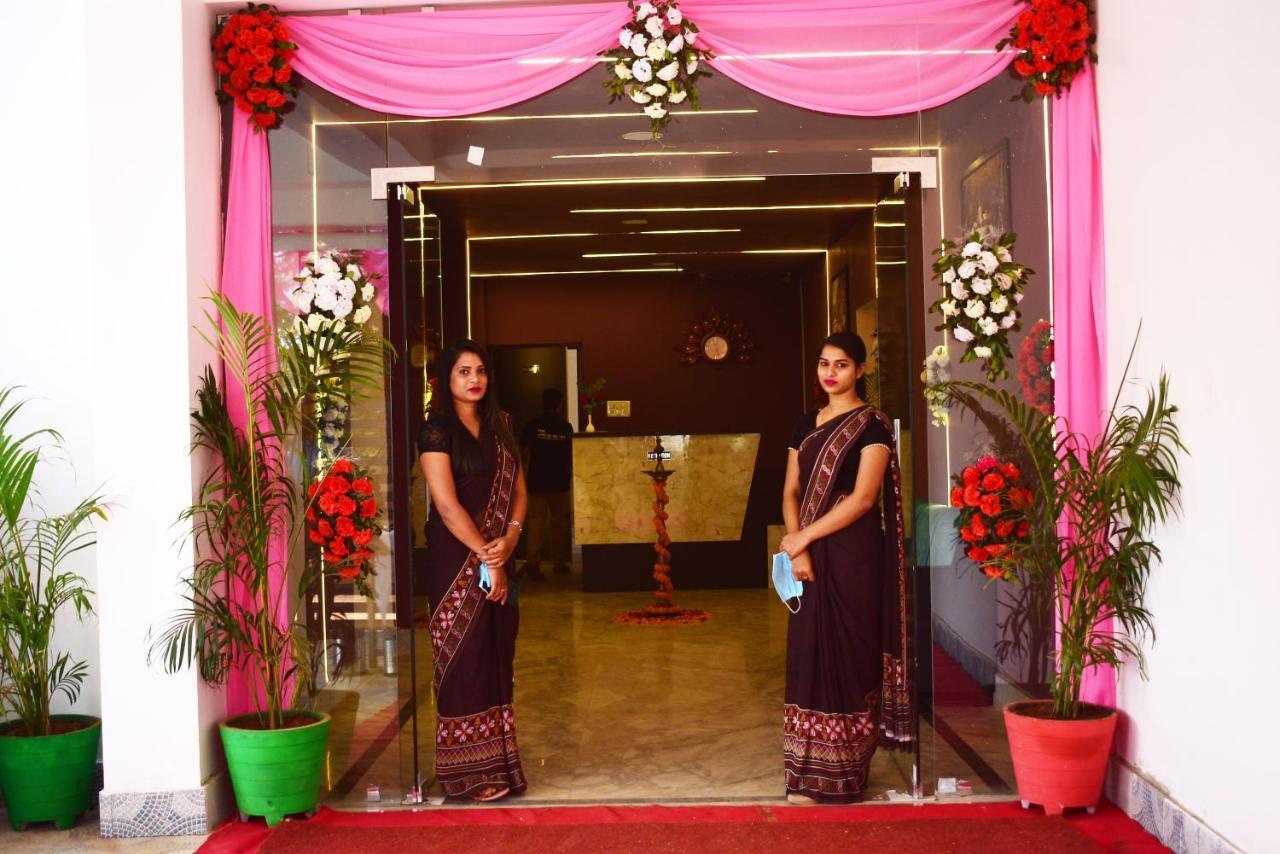 The Greenstar Inn Premium Bhubaneswar Extérieur photo
